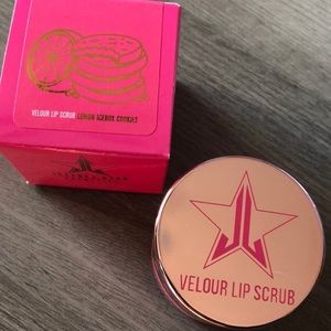 ✨RARE NIB LEMON ICEBOX COOKIES VELOUR LIP SCRUB✨